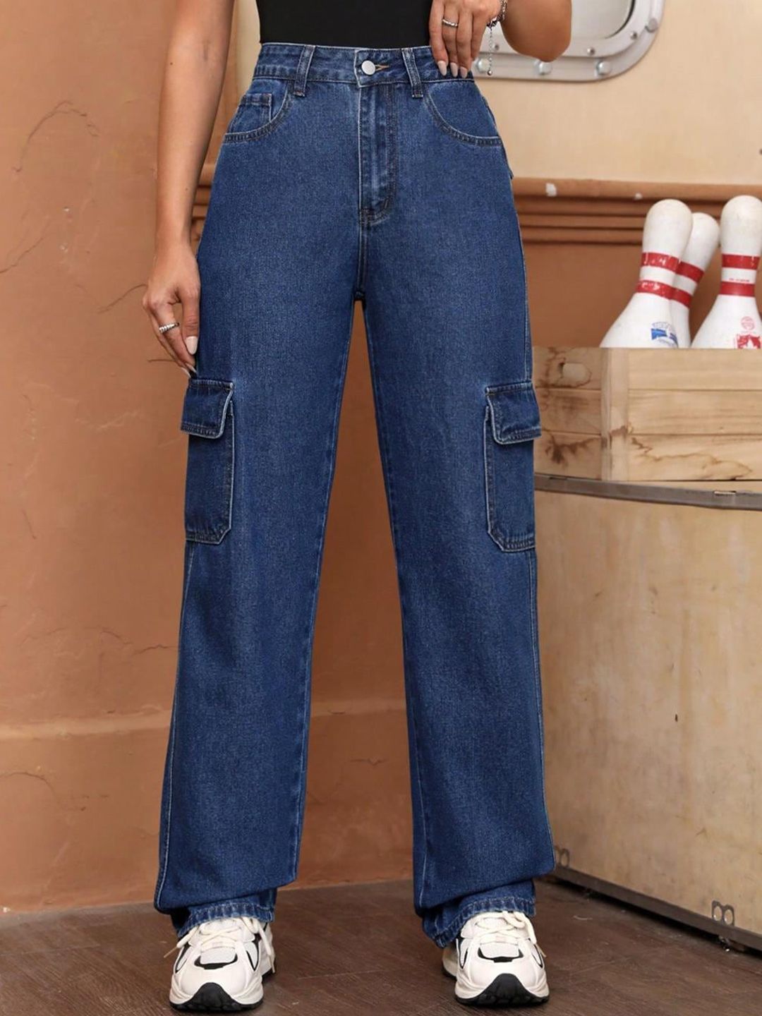 Kotty Women Blue Jean Straight Fit High-Rise Light Fade Stretchable Jeans