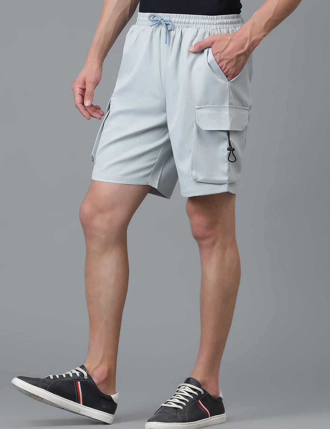 Kotty Men Low-Rise Cargo Shorts