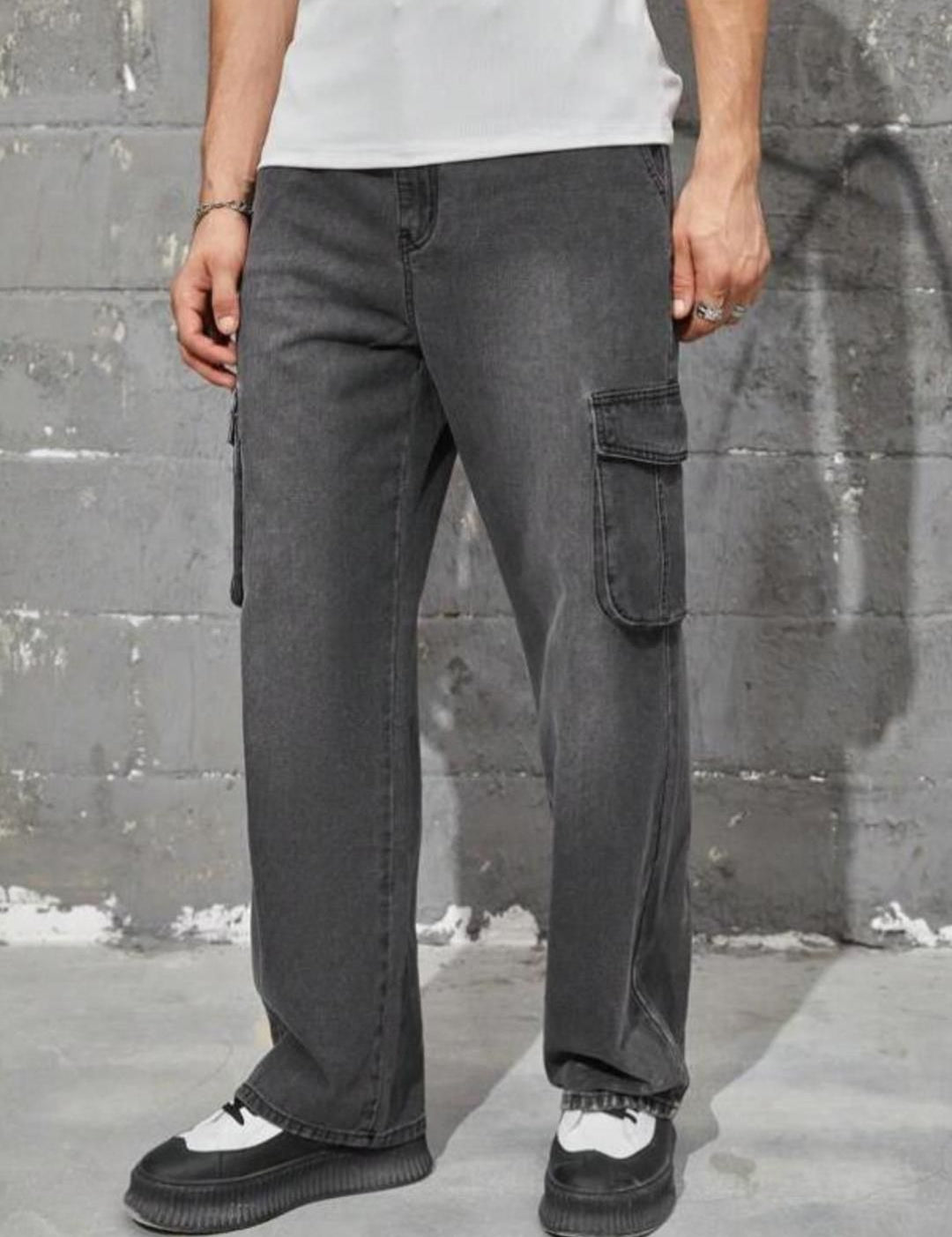 Kotty Men Jean Light Fade Low-Rise Stretchable Cargo Jeans