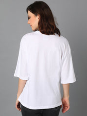Kotty White Graphic Printed Round Neck Oversized T-shirt