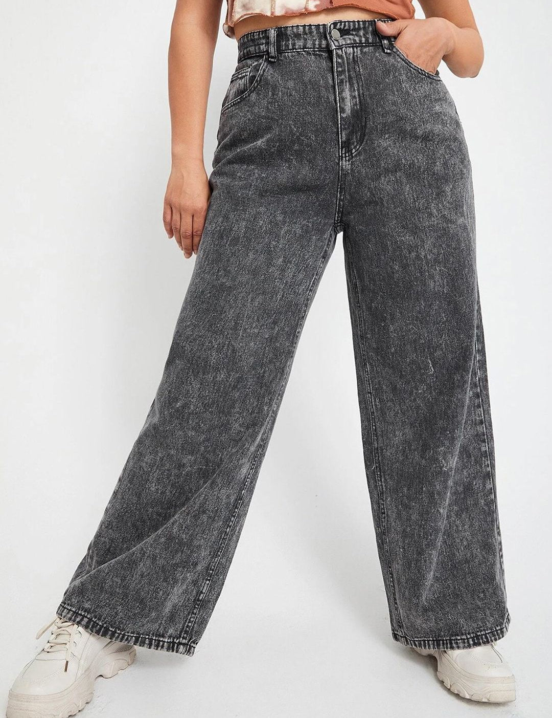 Kotty Women Straight Fit High-Rise Low Distress Heavy Fade Stretchable Jeans