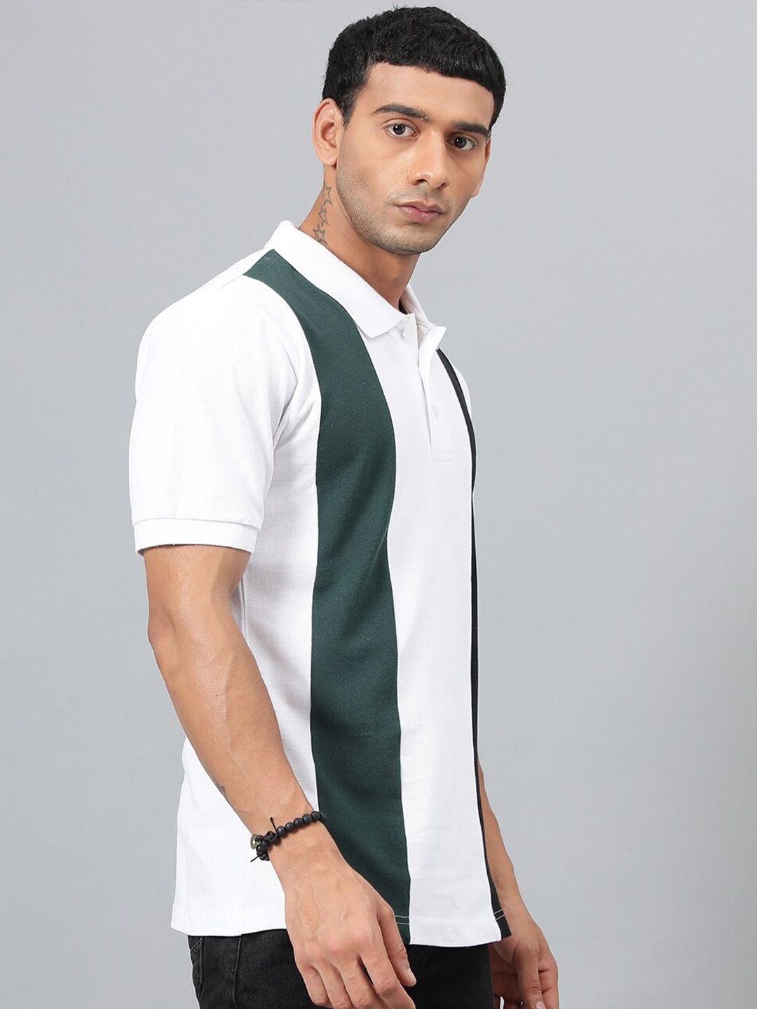 Kotty Men Colourblocked Polo Collar T-shirt