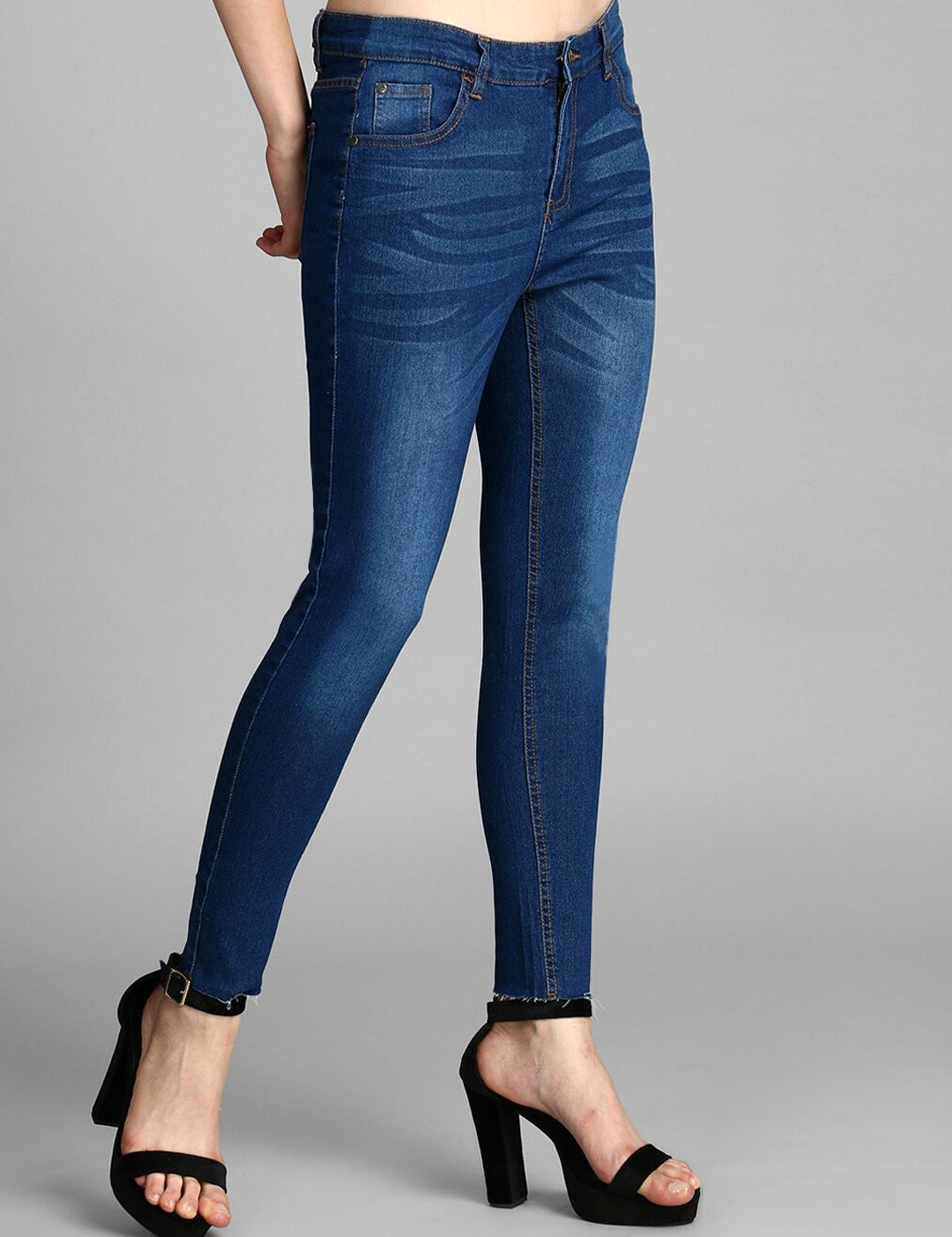 Kotty Women Blue Skinny Fit Mid-Rise Clean Look Jeans