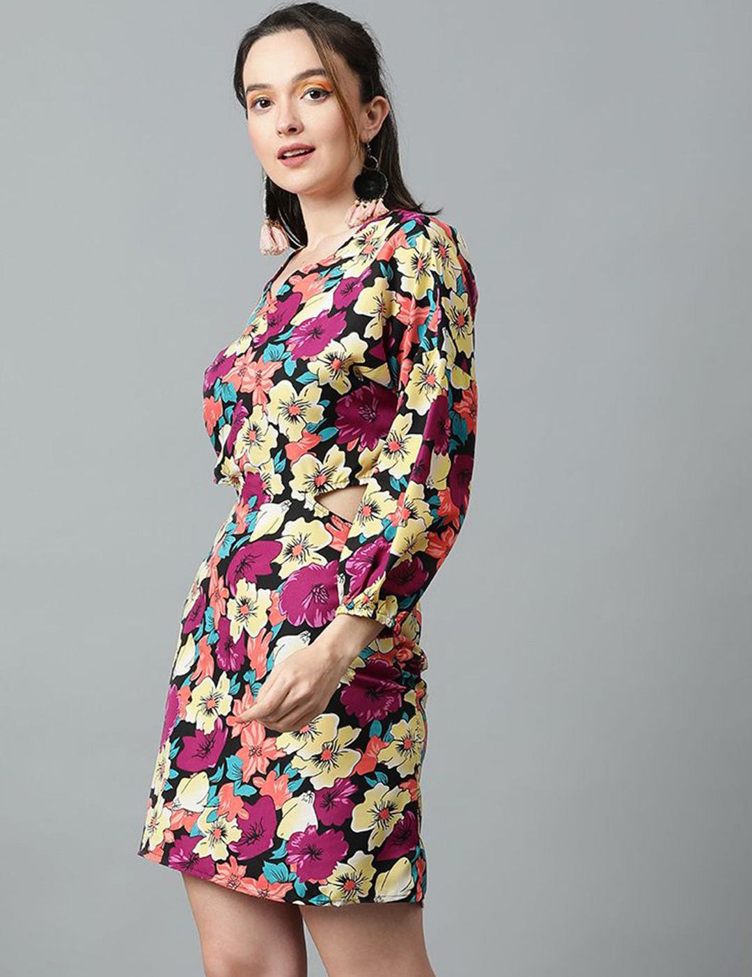 Kotty Floral Printed Cuffed Sleeves Wrap Dress