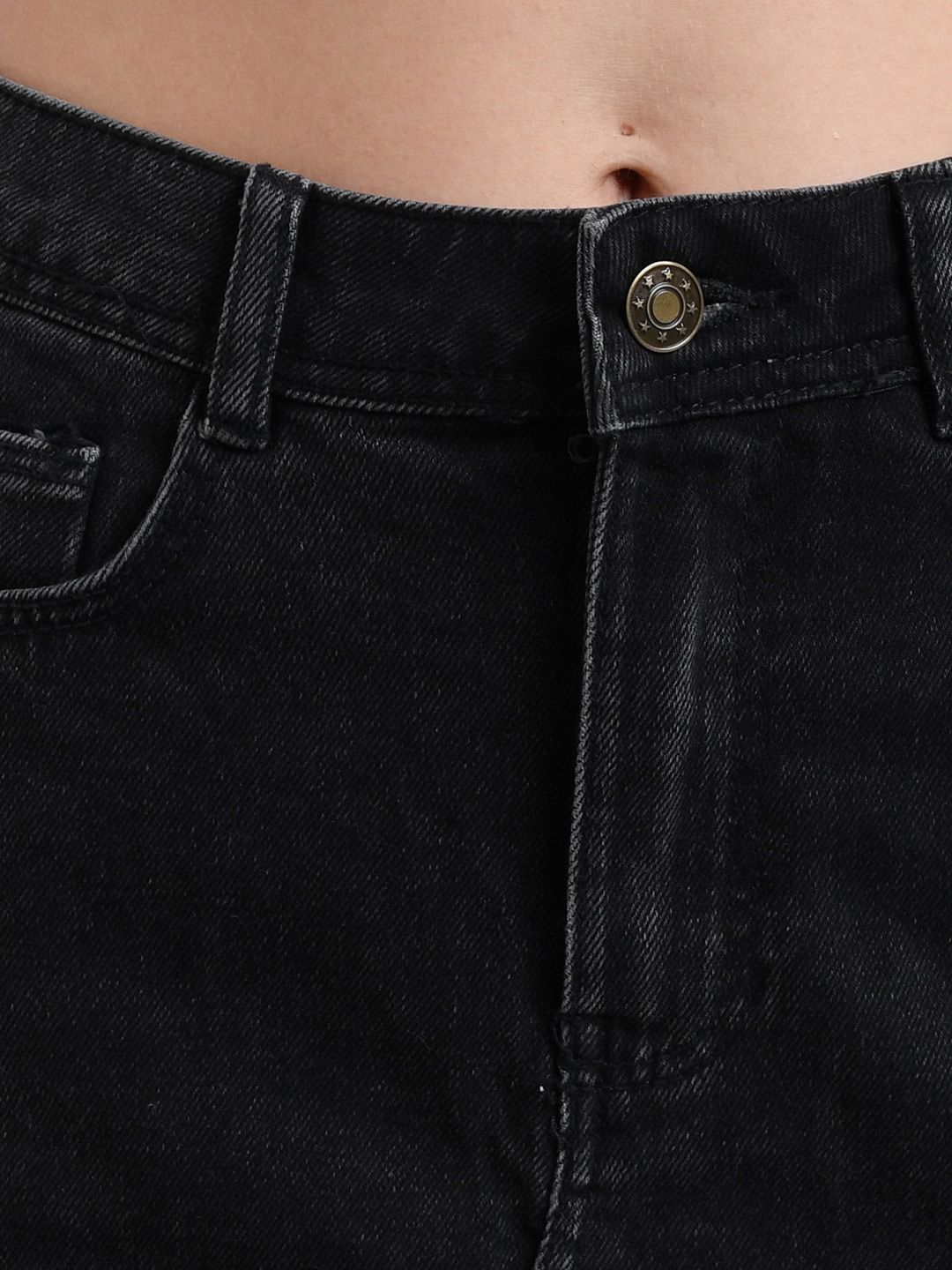 Kotty Women Black Solid Denim Straight Mini Skirt