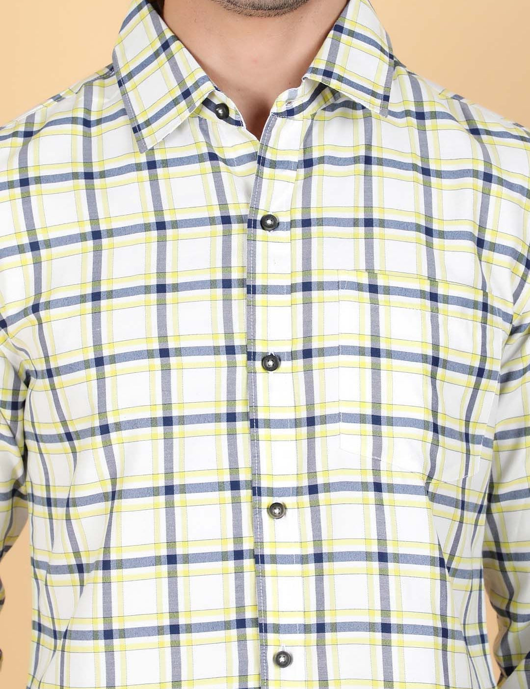 Kotty Men Relaxed Fit Spread Collar Checked Casual Shirt