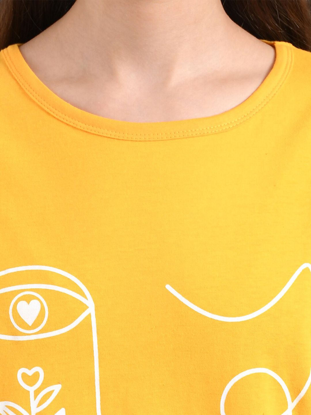 Kotty Women Yellow Printed Round Neck T-shirt