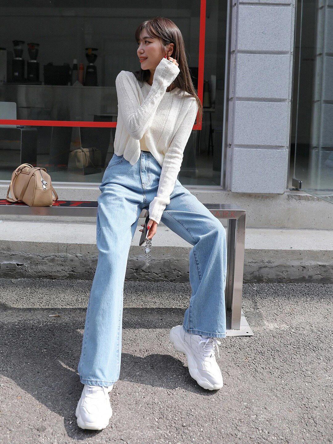 Kotty Women Jean Wide Leg High-Rise Light Fade Stretchable Jeans