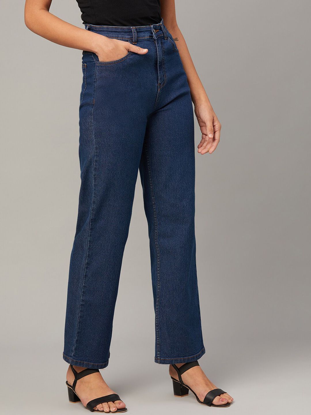 Kotty Women Jean Straight Fit High-Rise Jeans