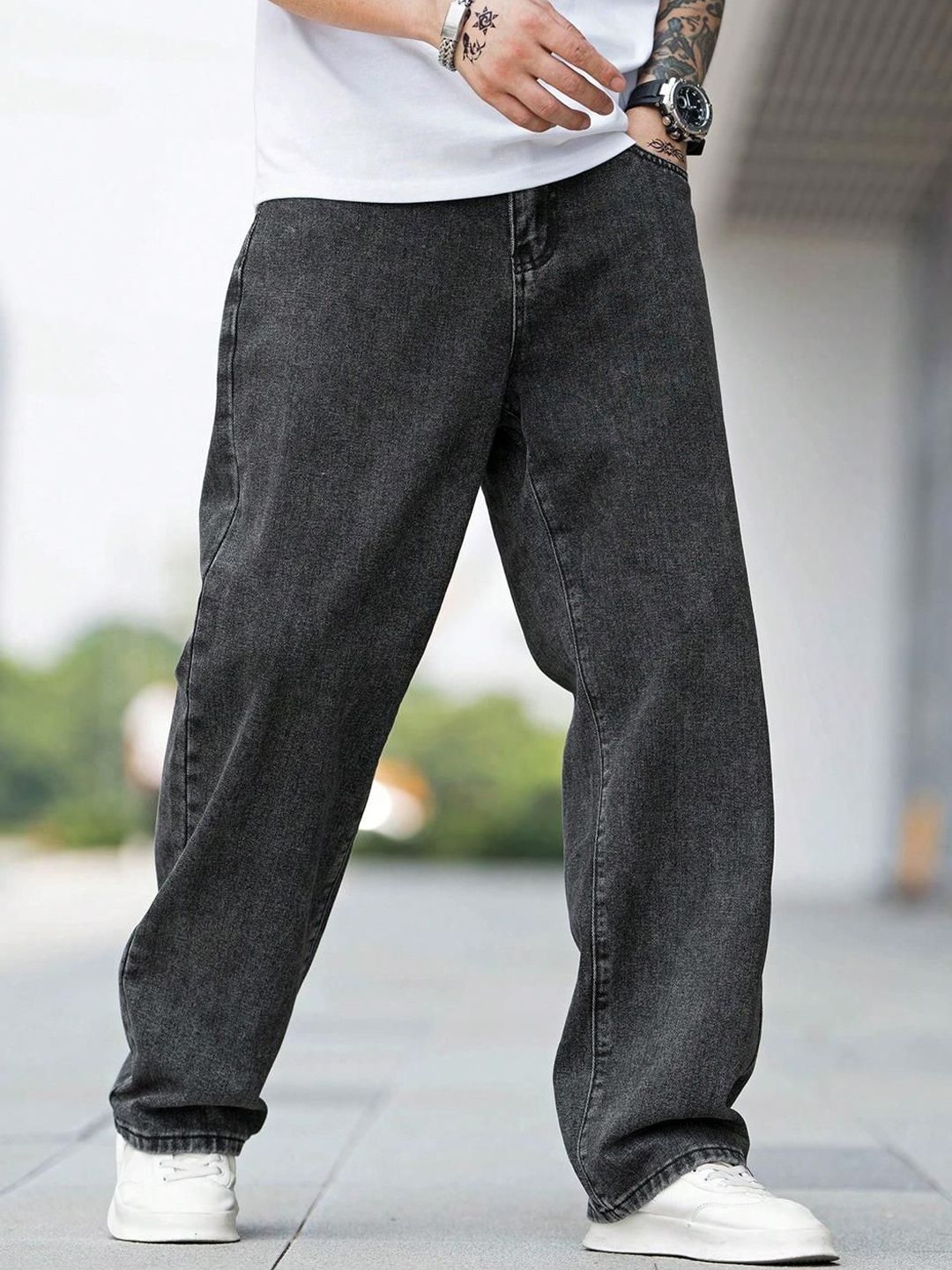 Kotty Men Men Straight Fit Mid-Rise Stretchable Jeans