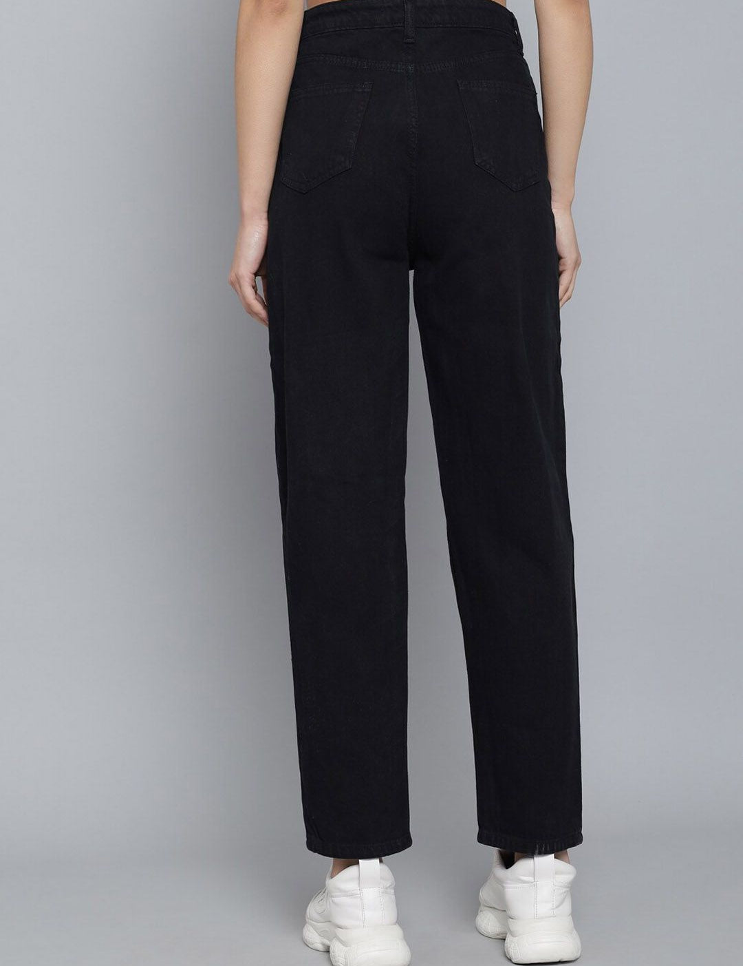 Kotty Women Straight Fit High-Rise Stretchable Jeans