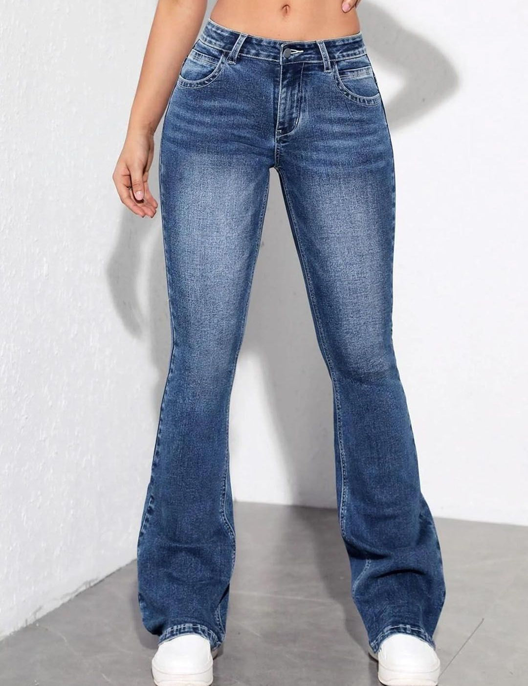 Kotty Women Bootcut High-Rise Clean Look Heavy Fade Whiskers Stretchable Jeans