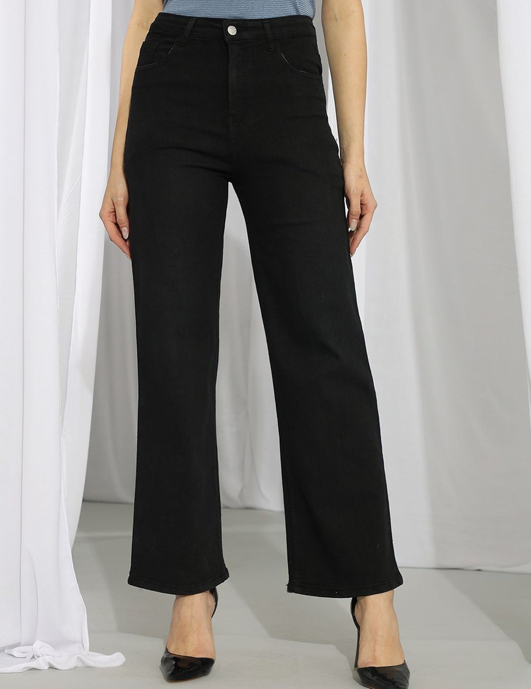 Kotty Women Black Jean Straight Fit High-Rise Stretchable Jeans