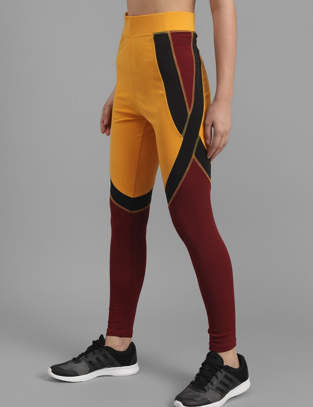 Kotty Women Yellow & Maroon Colourblocked Ankle-Length Tights