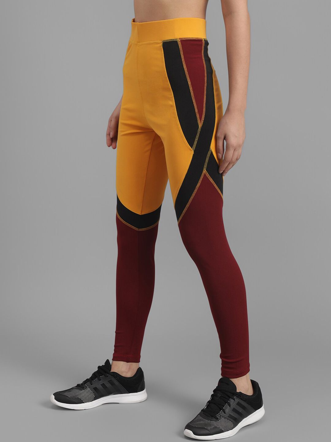 Kotty Women Yellow & Maroon Colourblocked Ankle-Length Tights