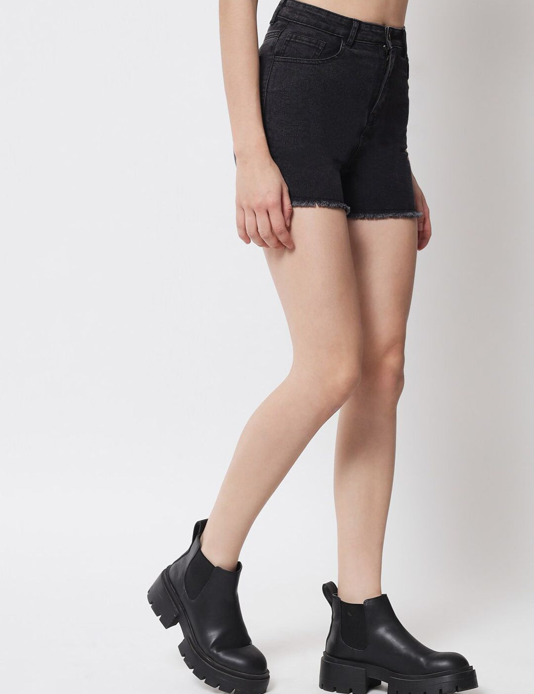 Kotty Women Black High-Rise  Denim Shorts