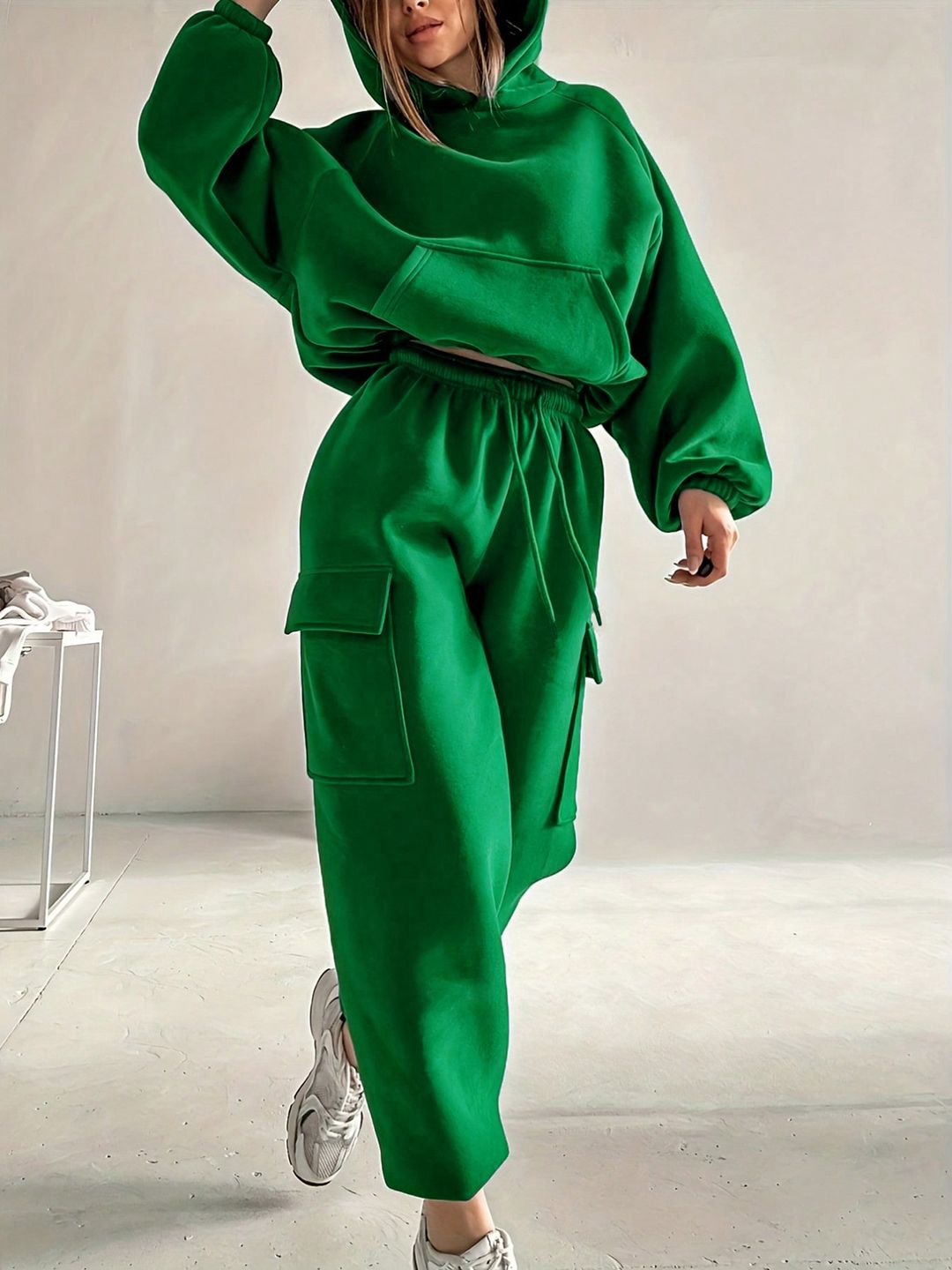 Kotty Green Hooded Sweatshirt With Joggers 