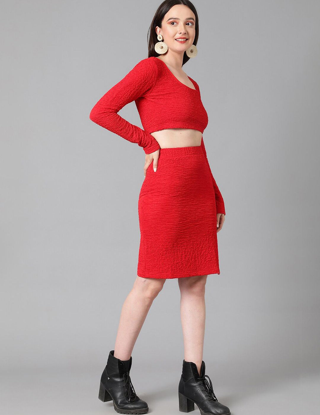 Kotty Long Sleeves Crop Top & Slip-On Skirt