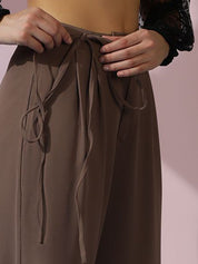 Kotty Women Solid Relaxed Straight Fit High-Rise Easy Wash Pleated Trousers