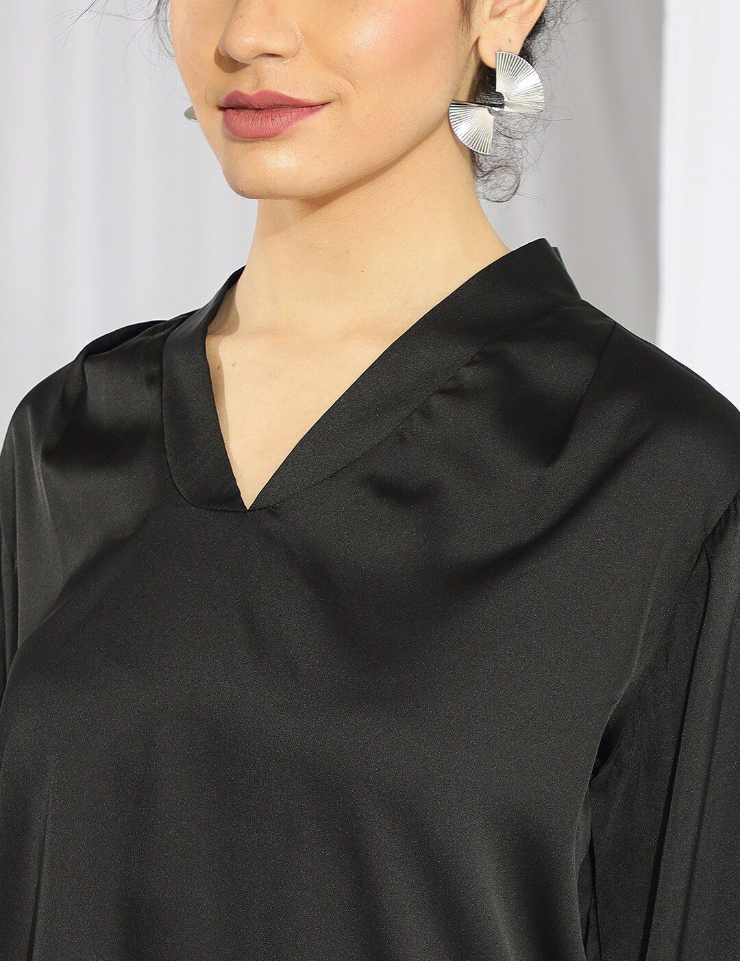 KOTTY BIZwear Black V-Neck Cuffed Sleeves Satin Top