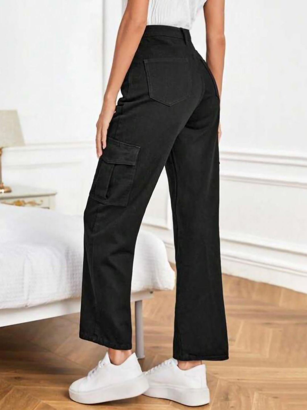 Kotty Women Jean Straight Fit High-Rise Clean Look Cropped Stretchable Jeans