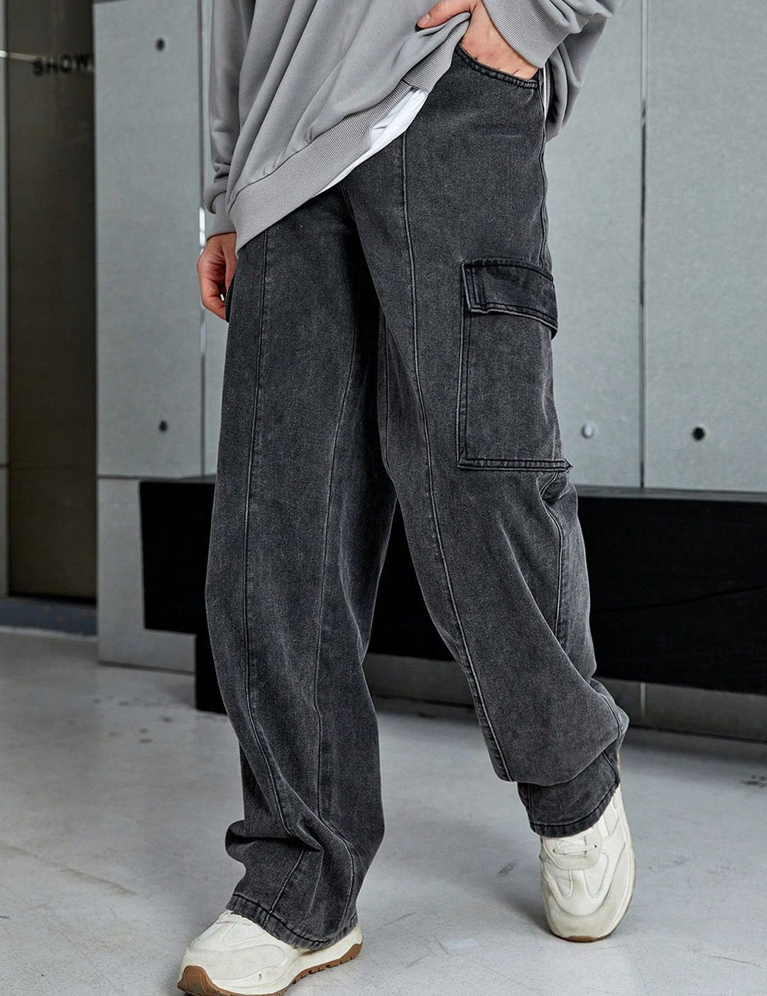 Kotty Men Low-Rise Stretchable Cargo  Jeans