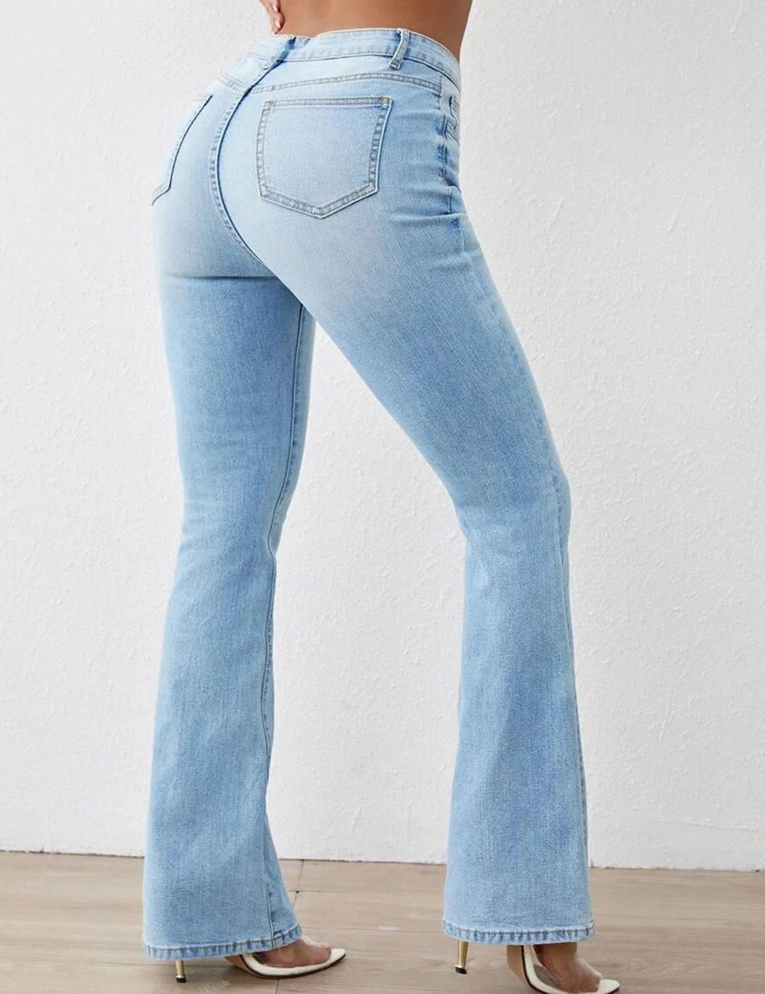 Kotty Women Bootcut High-Rise Stretchable Jeans