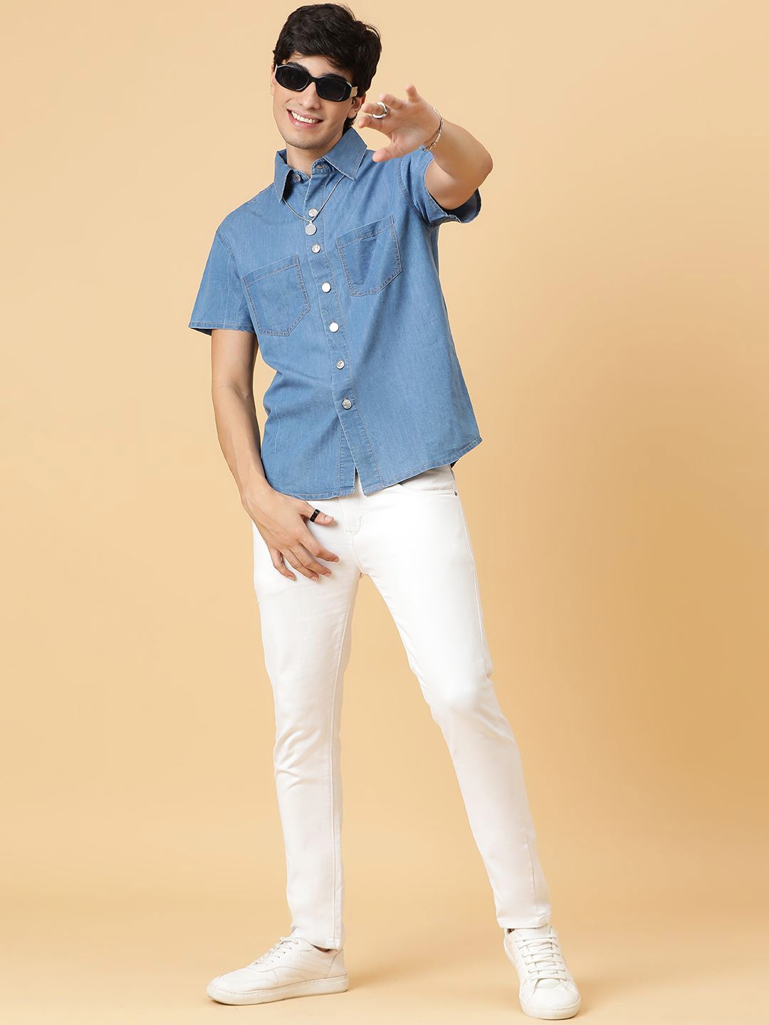 Kotty Men Relaxed Spread Collar Solid Cotton Casual Shirt