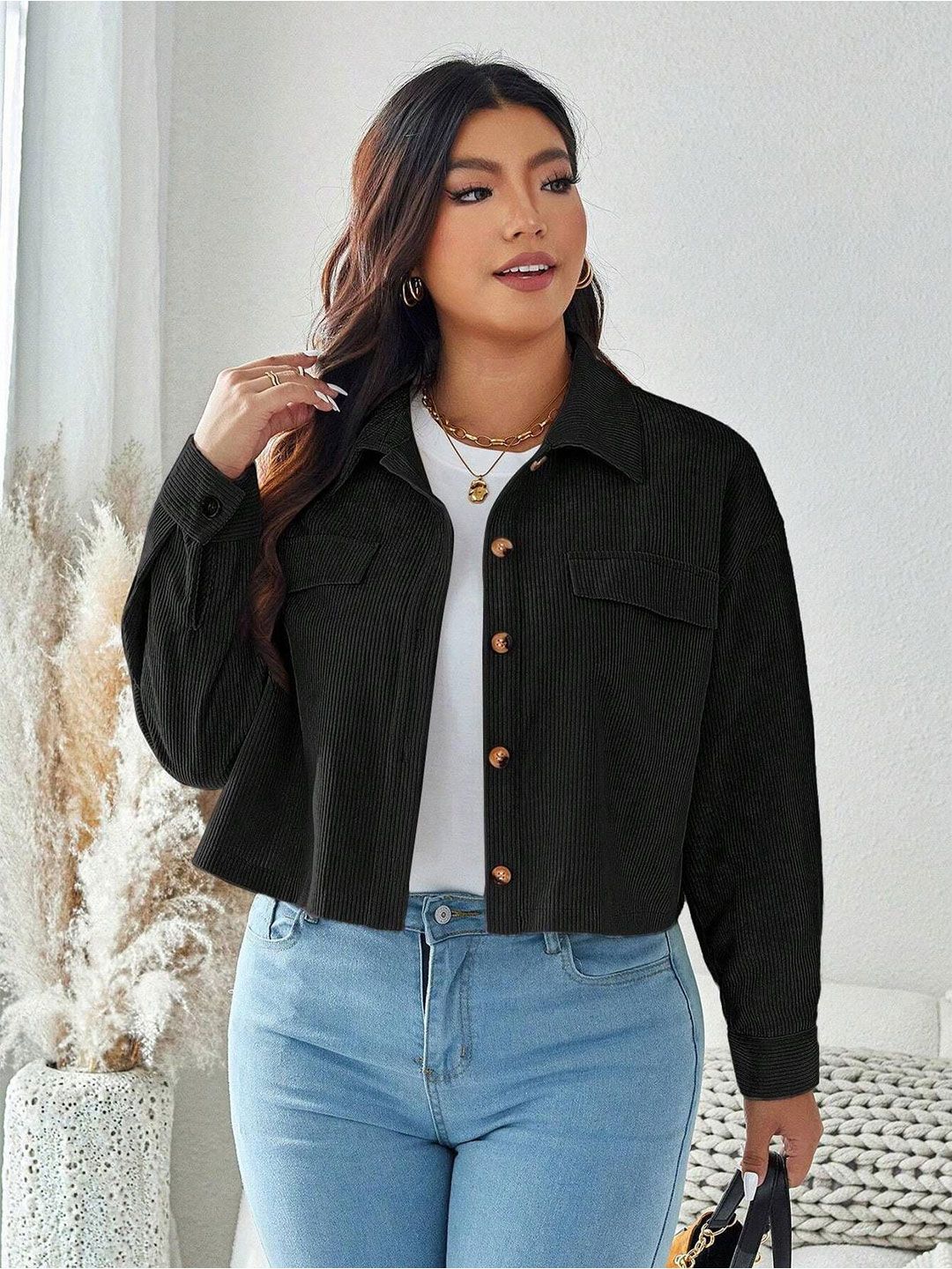 CURVE BY KOTTY Women Solid Spread Collar Regular Fit Casual Shirt