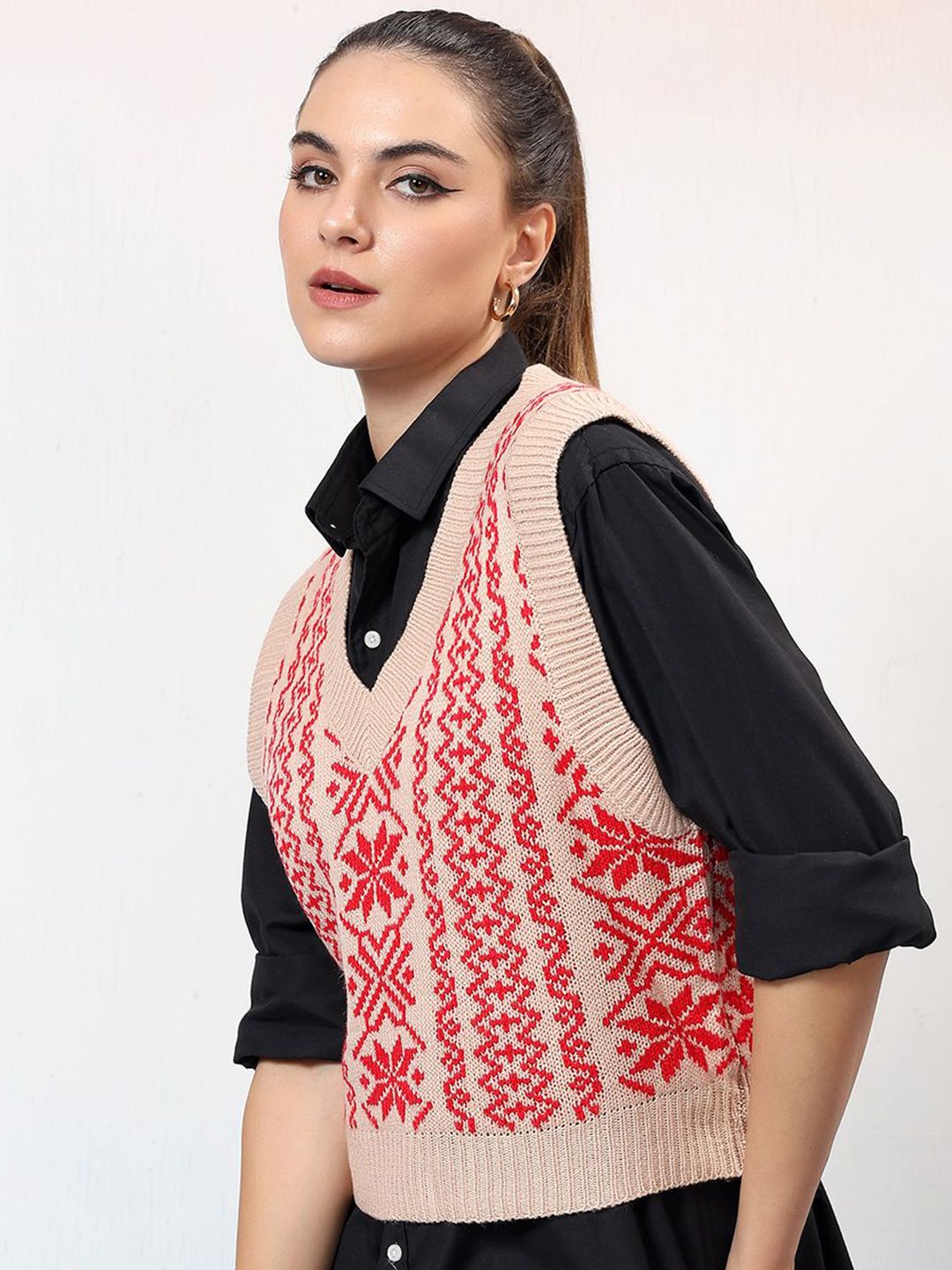 Kotty Women Printed Crop Sweater Vest