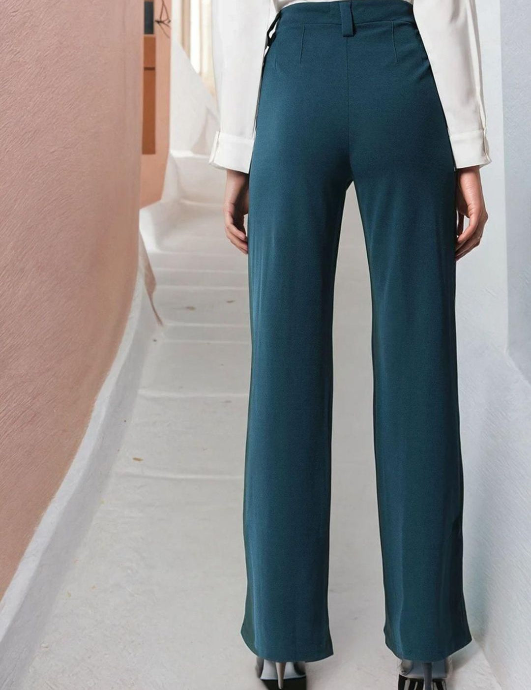 Kotty Women Straight Fit High-Rise Trousers