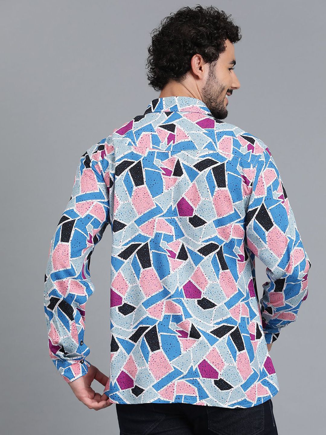 Kotty Blue & Pink New Geometric Printed Spread Collar Casual Shirt