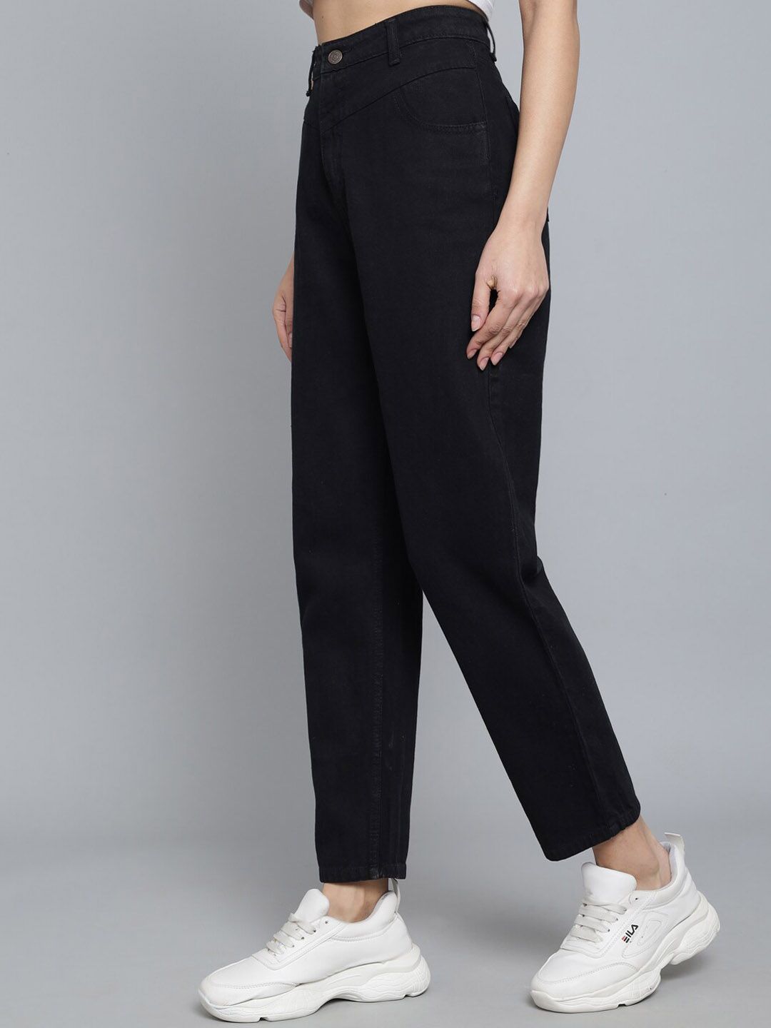 Kotty Women Straight Fit High-Rise Stretchable Jeans