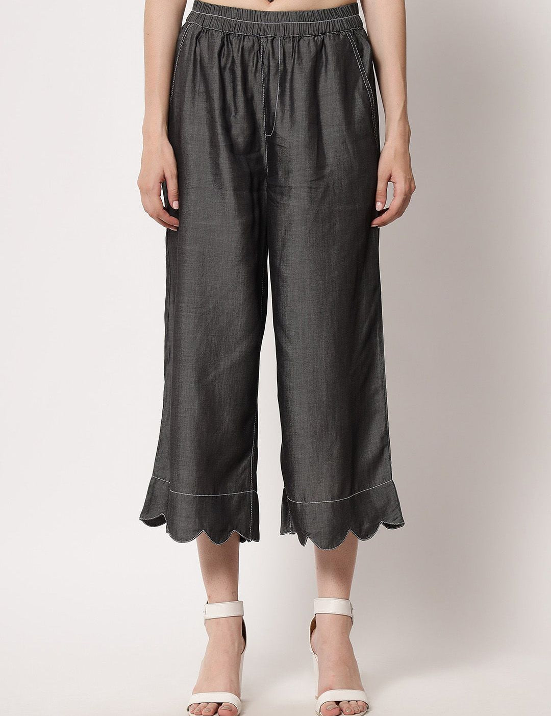 Kotty Women Grey Jean Low Distress Stretchable Jeans