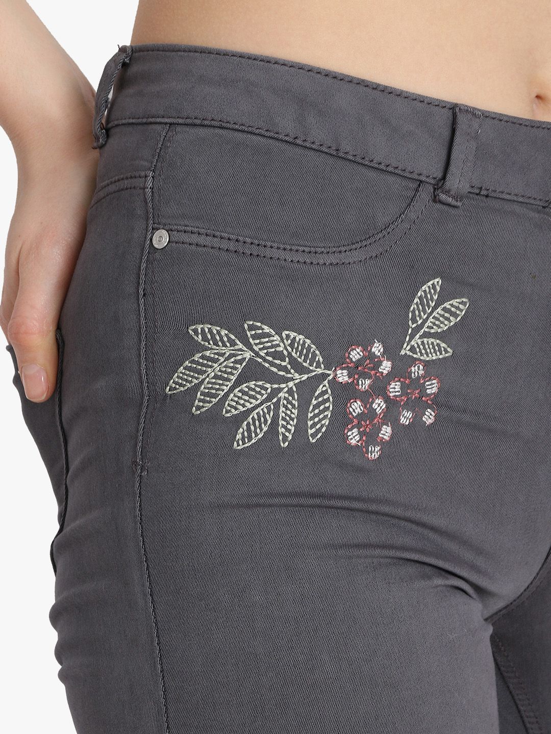 Kotty Women Grey Skinny Fit High-Rise Clean Look Stretchable Jeans