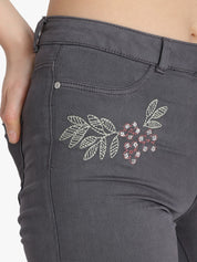 Kotty Women Grey Skinny Fit High-Rise Clean Look Stretchable Jeans