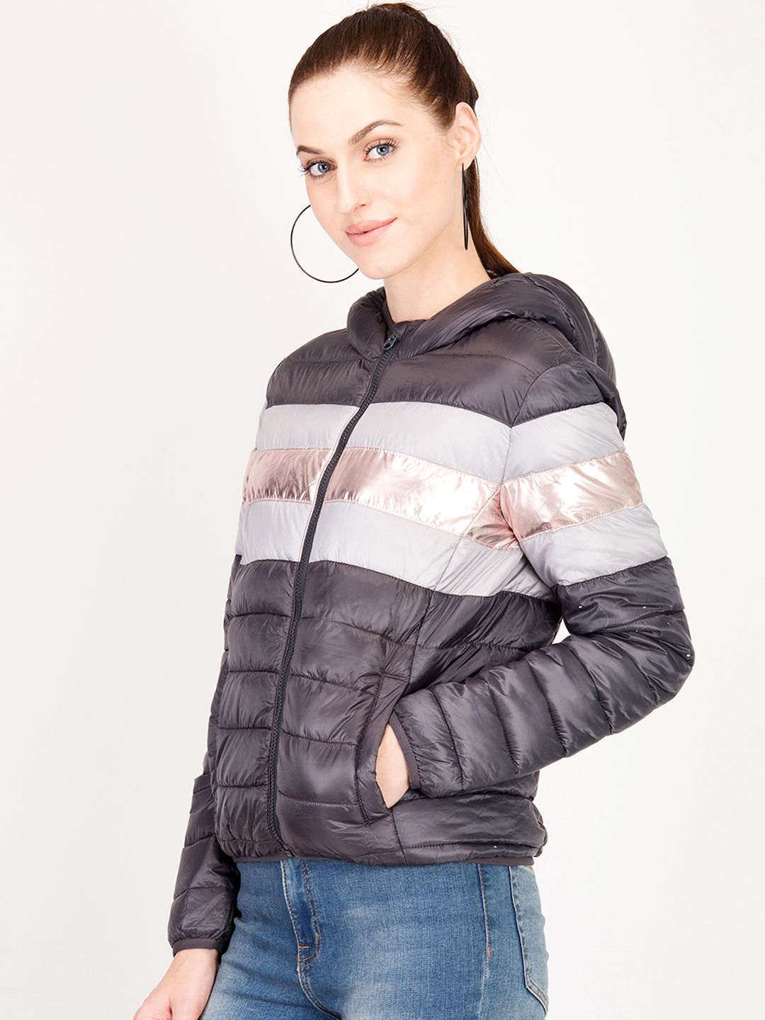 Kotty Women Grey & White Colourblocked Insulator Hooded Puffer Jacket