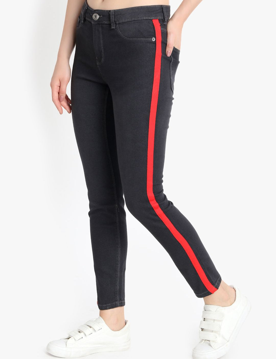 Kotty Women Black Skinny Fit High-Rise Clean Look Jeans