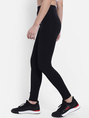 Kotty Women Black & White Printed Tights