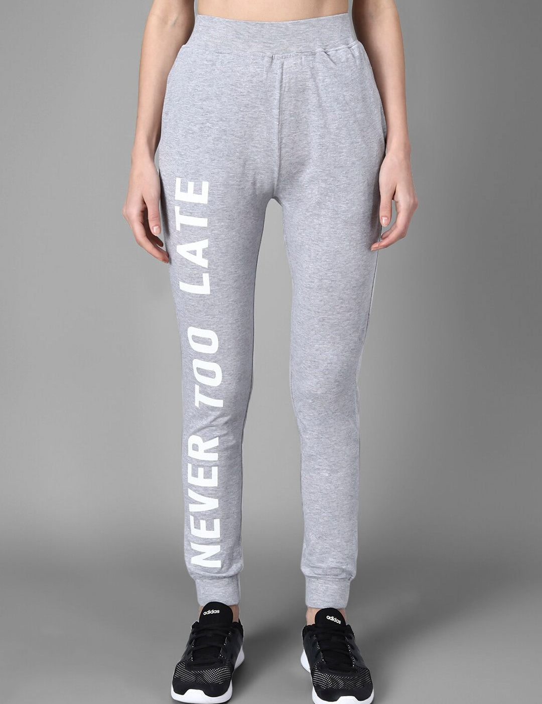 Kotty Women Grey Melange & White Printed Joggers
