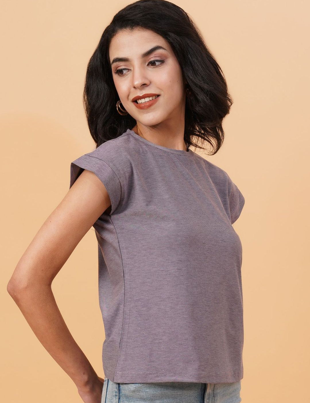 Kotty Women Solid Round Neck T-shirt