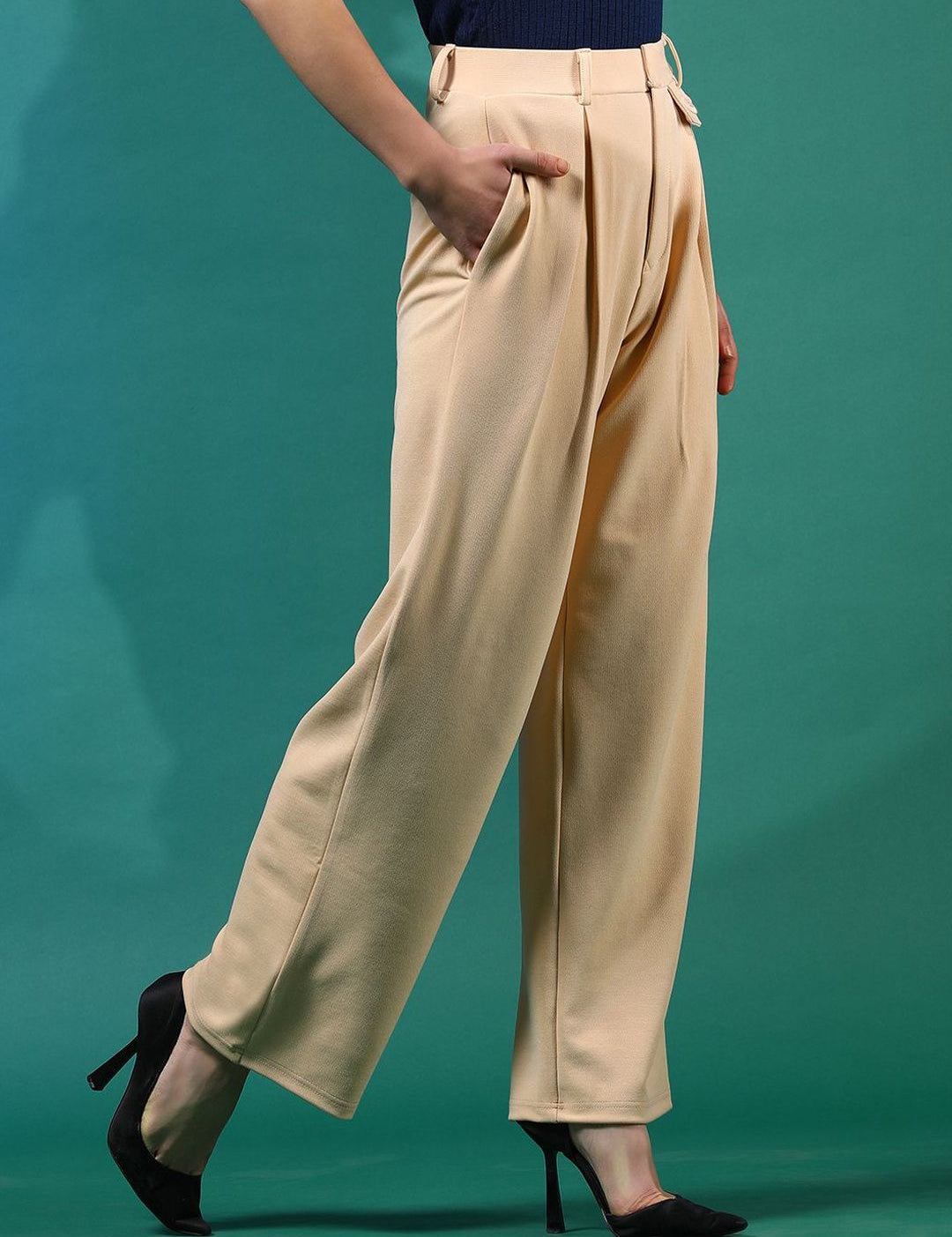 Kotty Women Relaxed Straight Fit Pleated High-Rise Trousers