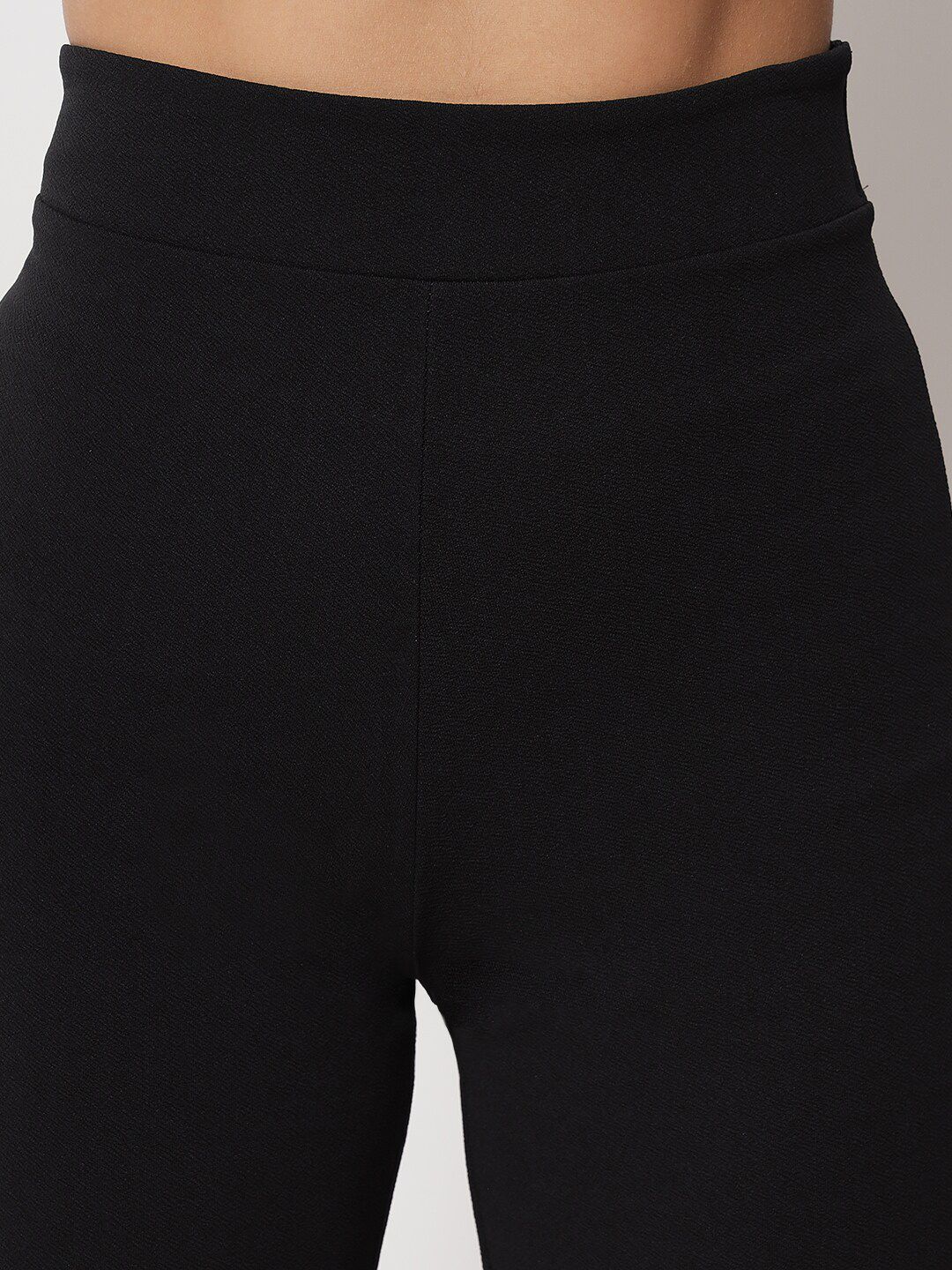 Kotty Women Relaxed Straight Leg Flared High-Rise Easy Wash Trousers