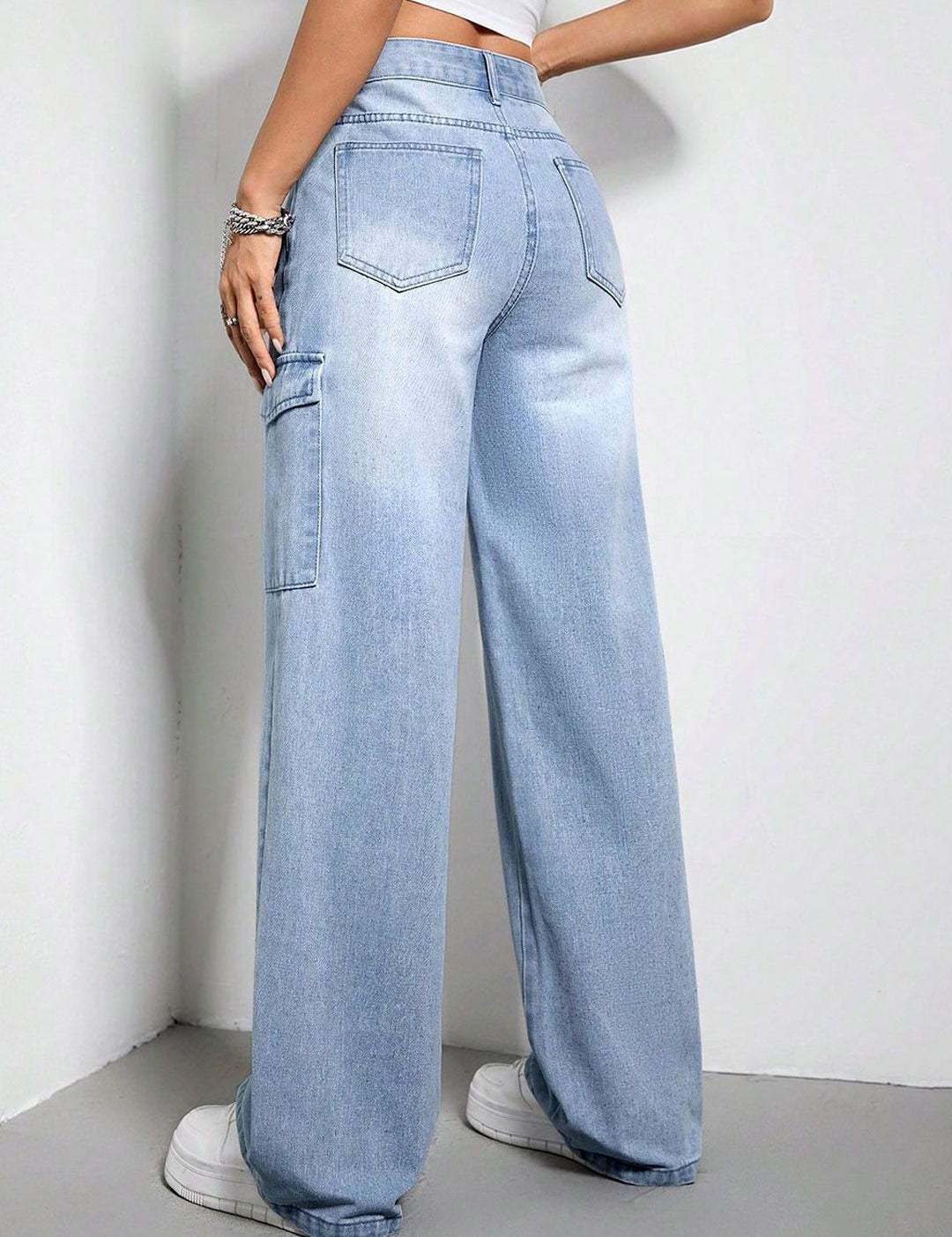 Kotty Women Straight Fit High-Rise Stretchable Jeans