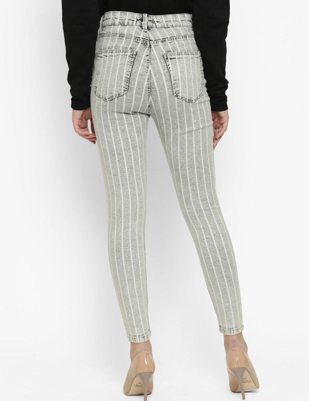 Kotty Women Grey & White Skinny Fit High-Rise Mildly Distressed Striped Jeans