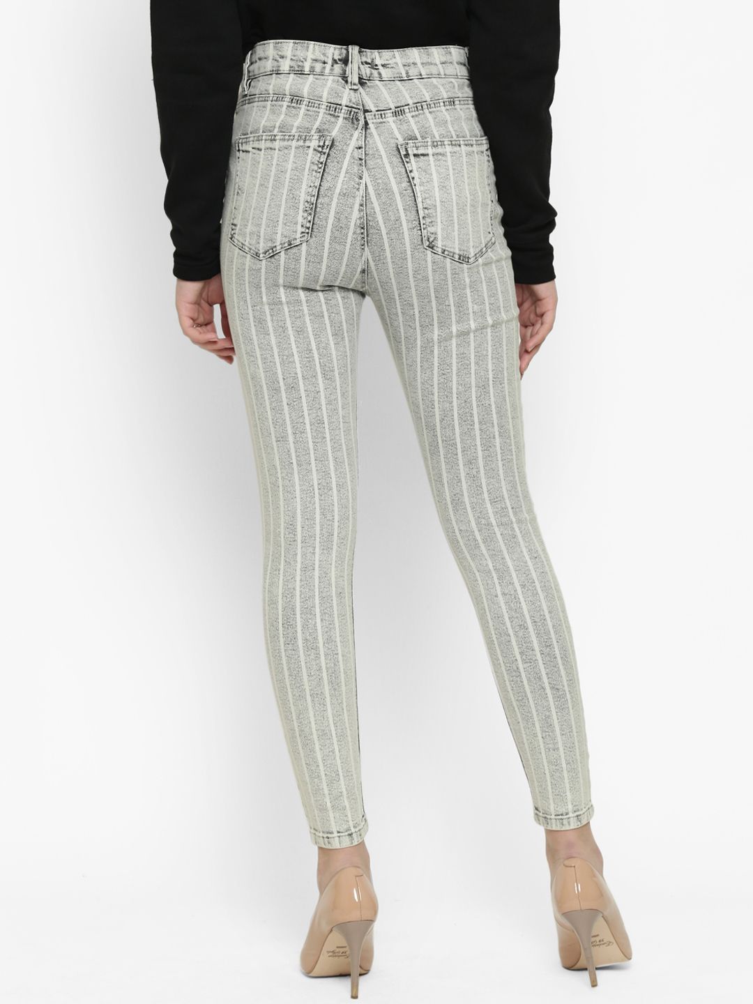 Kotty Women Grey & White Skinny Fit High-Rise Mildly Distressed Striped Jeans