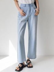 Kotty Women Relaxed Fit High-Rise Clean Look Heavy Fade Stretchable Jeans