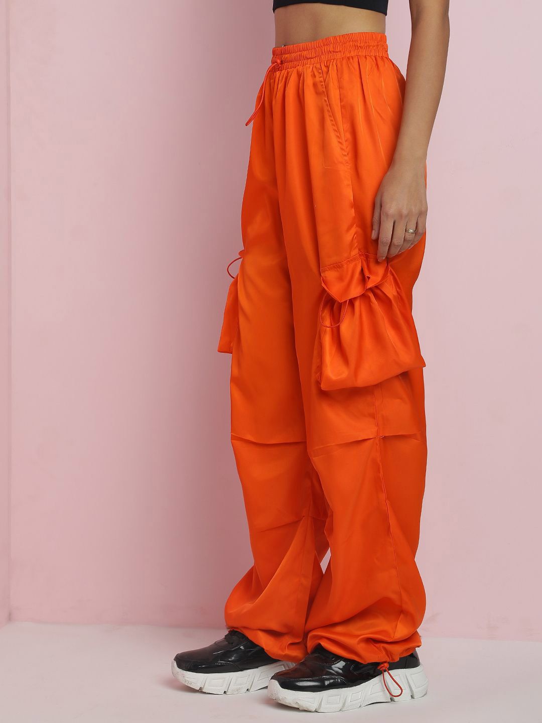 Kotty Women Solid Relaxed Loose Fit Mid -Rise Easy Wash Parachute Trousers