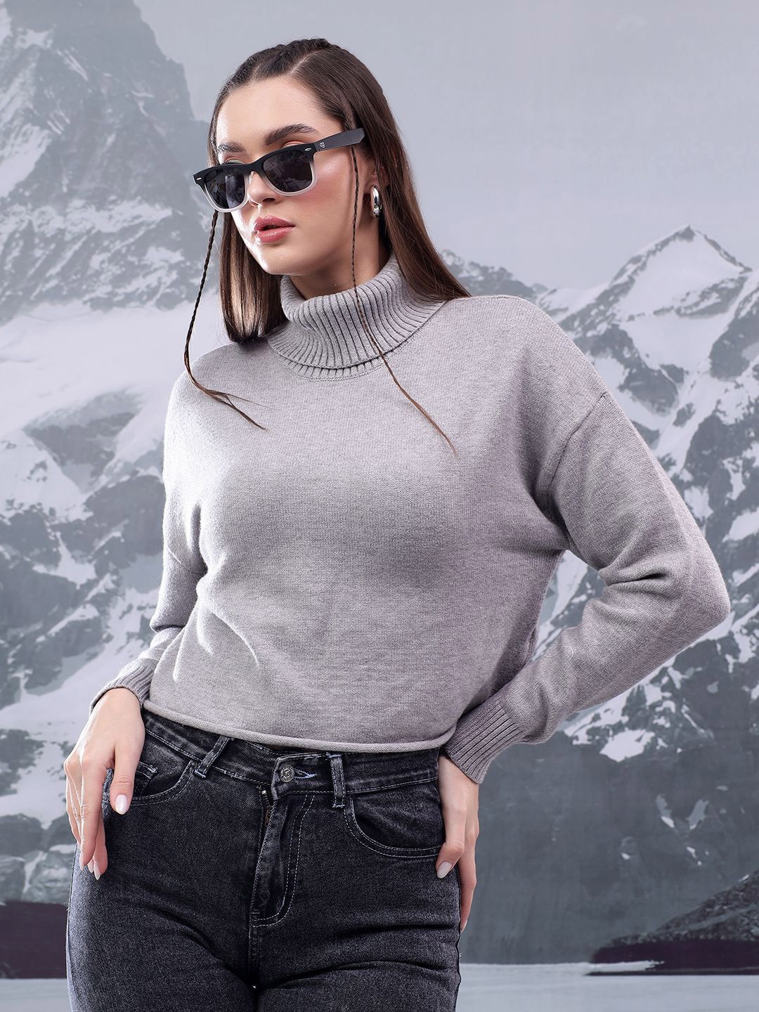 Kotty Women Turtle Neck Crop Pullover
