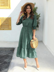 Kotty Green & White Geometric Printed Puffed Sleeves Tiered Fit & Flare Midi Dress